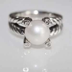 COPY - David Yurman 10mm Cable Cultured
Freshwater Pearl & Diamonds Ring
Size 8